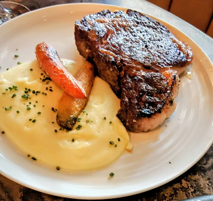 Wren & Wolf Picture 6