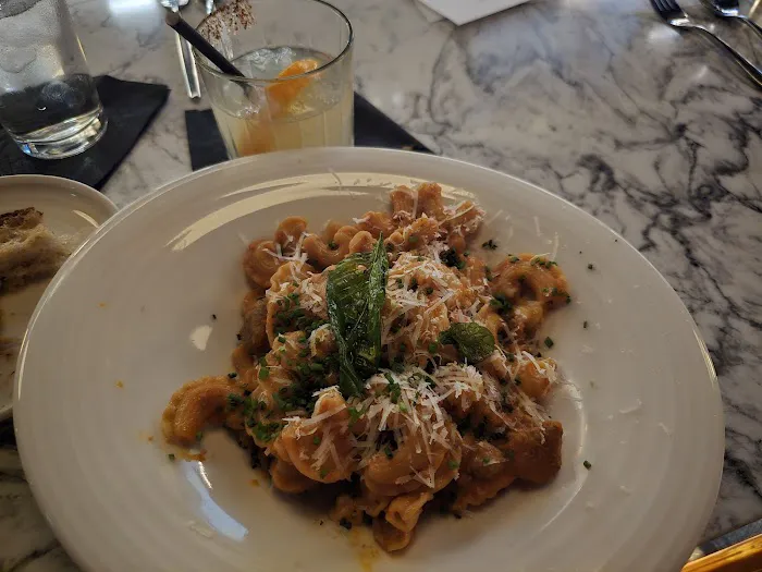 Wren & Wolf Picture 3