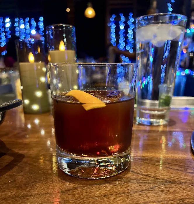 Blue Hound Kitchen & Cocktails Picture 10