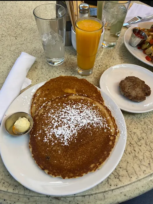 Breakfast Club Picture 9