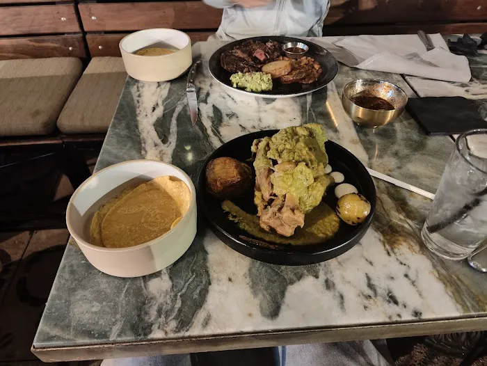 Chico Malo Picture 10