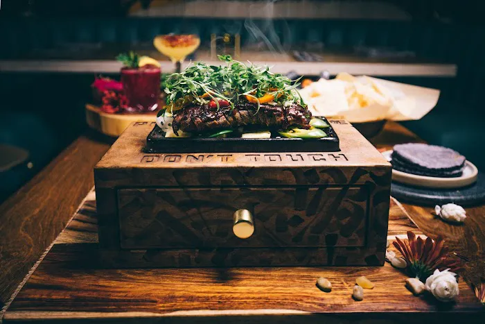 Chico Malo Picture 1