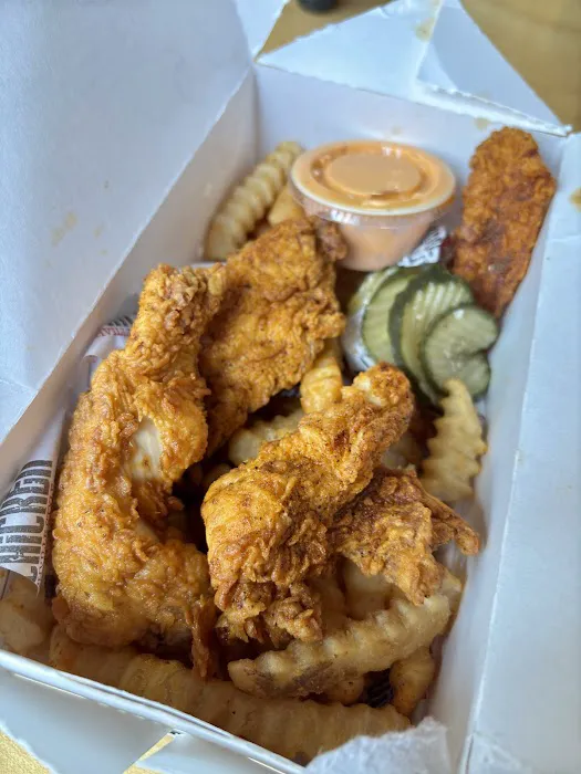 Monroe's Hot Chicken Picture 2