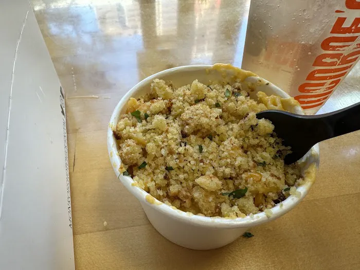 Monroe's Hot Chicken Picture 8