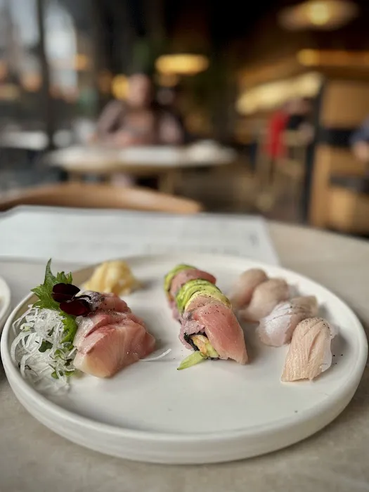 Harumi Sushi Bar Picture 3