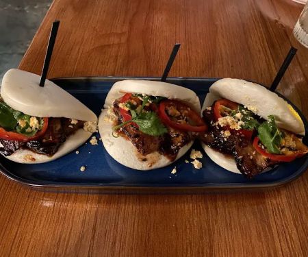 MOTOMOTO Sushi & Izakaya