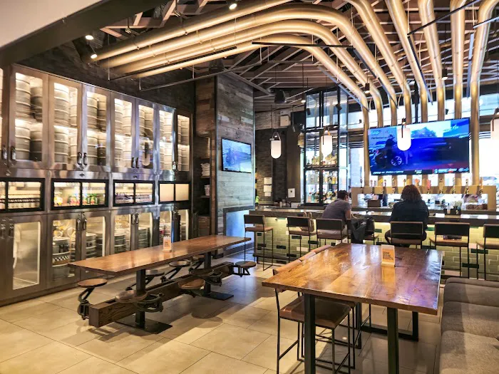 Barrel & Bushel Picture 2