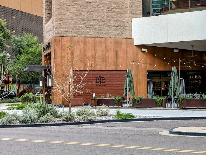 Barrel & Bushel Picture 4