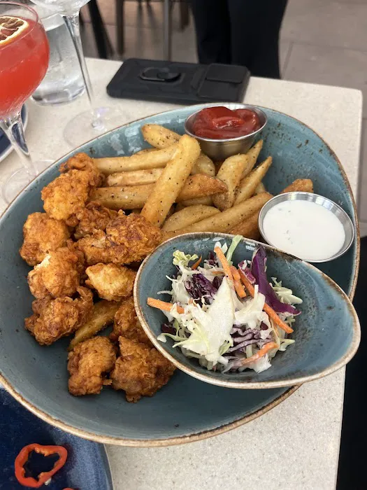 Adams Table Picture 8