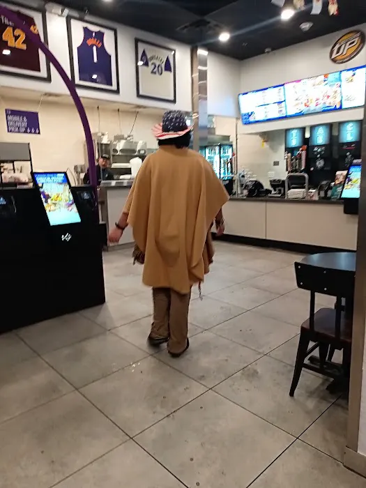 Taco Bell Cantina Picture 1