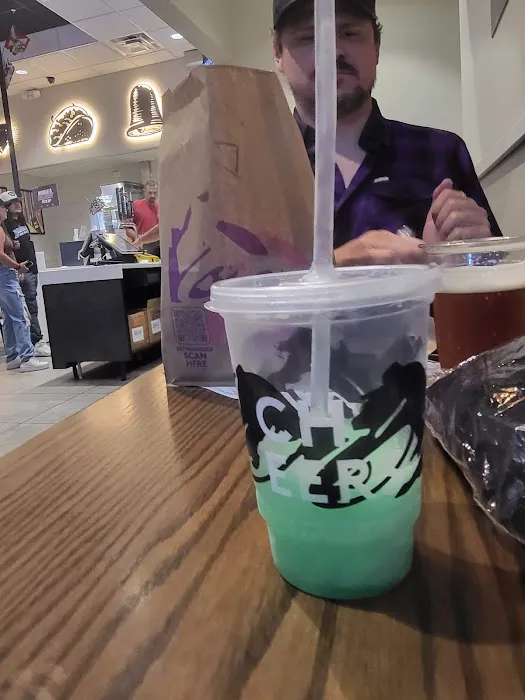 Taco Bell Cantina Picture 2