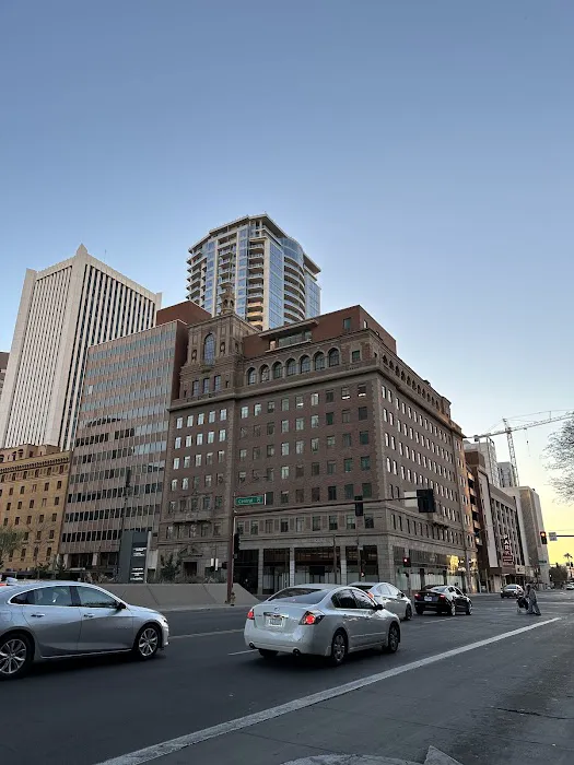 Downtown 77 Picture 4