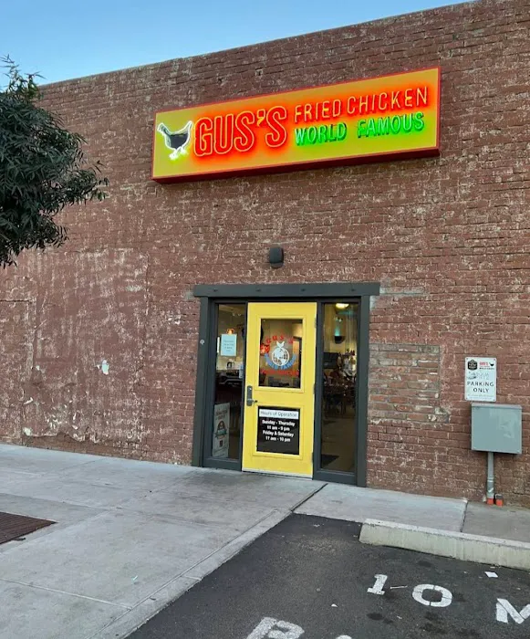 Gus's World Famous Fried Chicken Picture 8