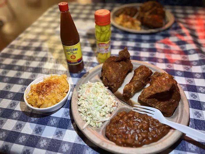 Gus's World Famous Fried Chicken Picture 4