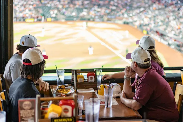 Cold Beers & Cheeseburgers Picture 3