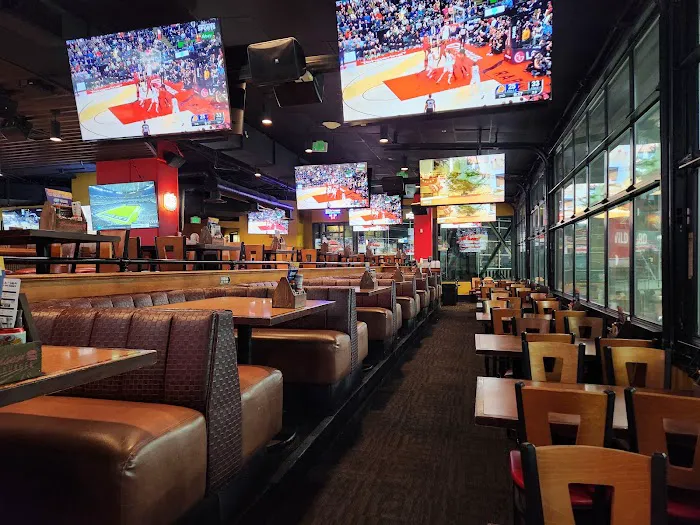 Cold Beers & Cheeseburgers Picture 8