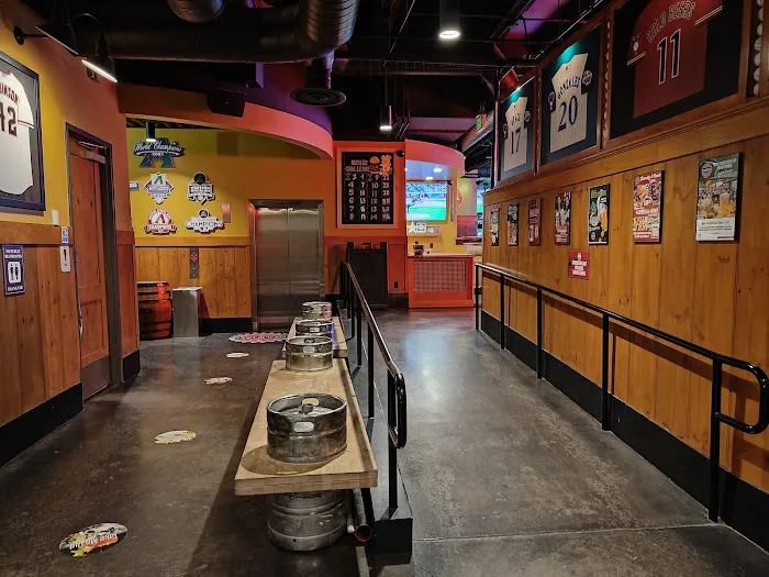 Cold Beers & Cheeseburgers Picture 9