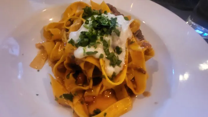 Pomo Pizzeria Picture 3