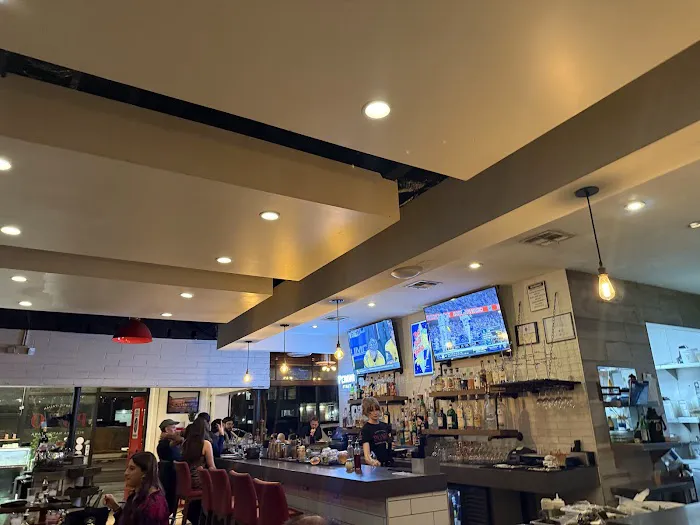 Pomo Pizzeria Picture 4