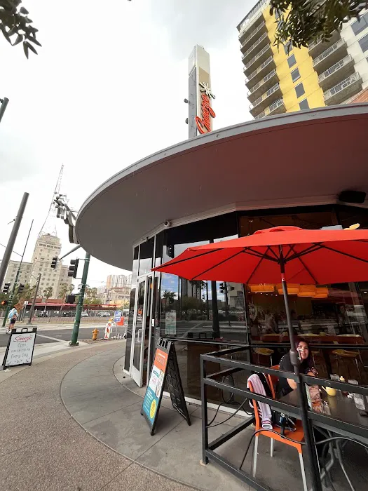 Snooze, an A.M. Eatery Picture 2