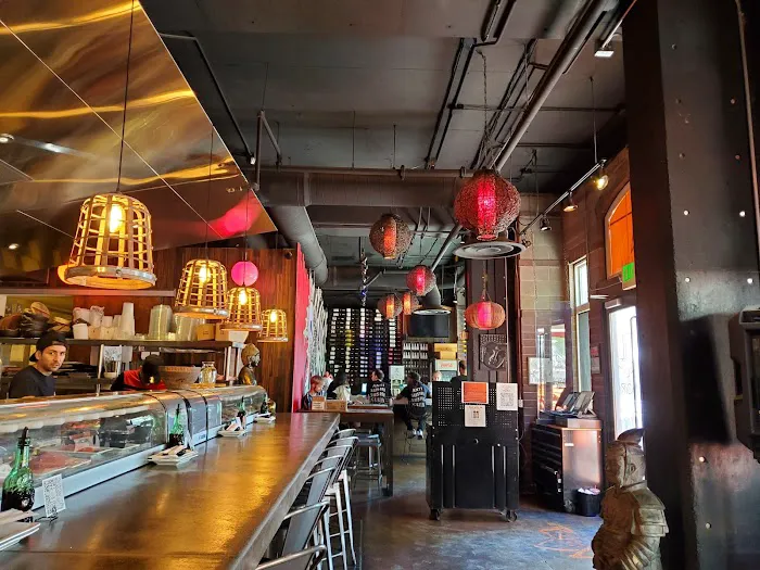 MOIRA Sushi Bar & Kitchen Picture 6