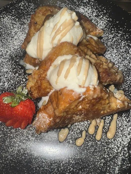 Plush Kitchen & Lounge Picture 6