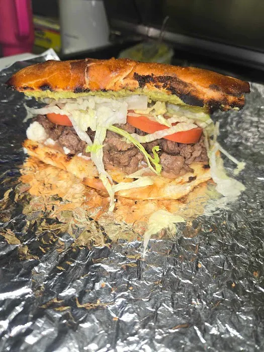 The Moya’s Best Food Truck Picture 9