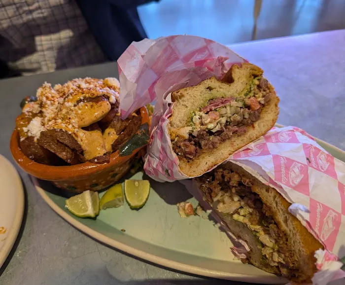 Huarachis Taqueria Picture 10