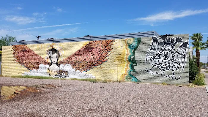 Angel's Trumpet Ale House Picture 3