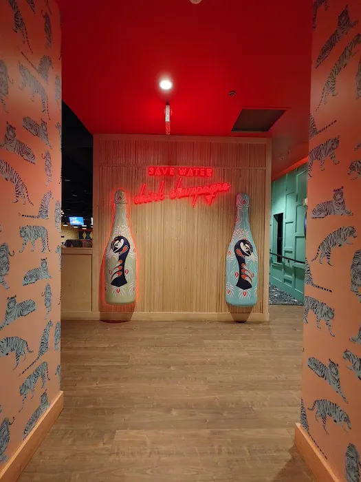 Châm Pang Lanes Picture 7