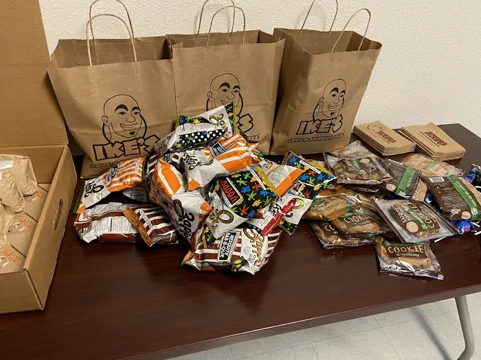 Ike's Love & Sandwiches Picture 3