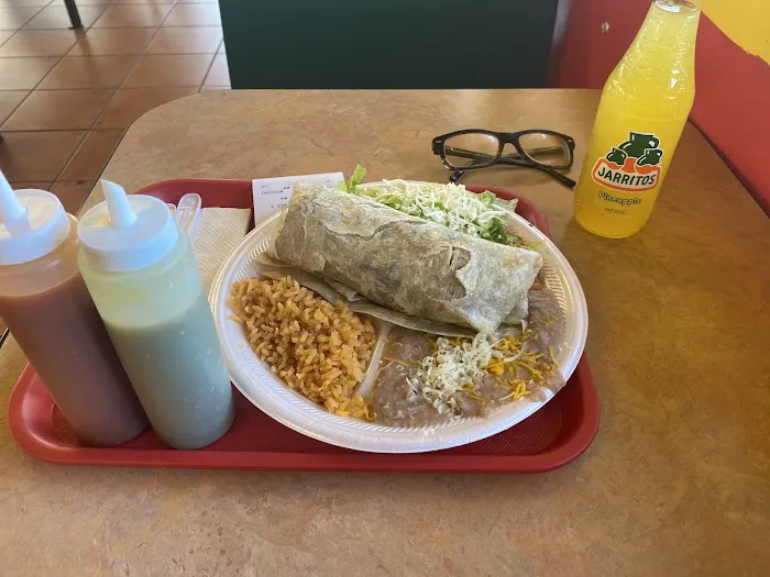 Super Oscar's Mexican Food Picture 10