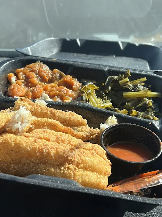 REGGIE'S BAR-B-Q Picture 9