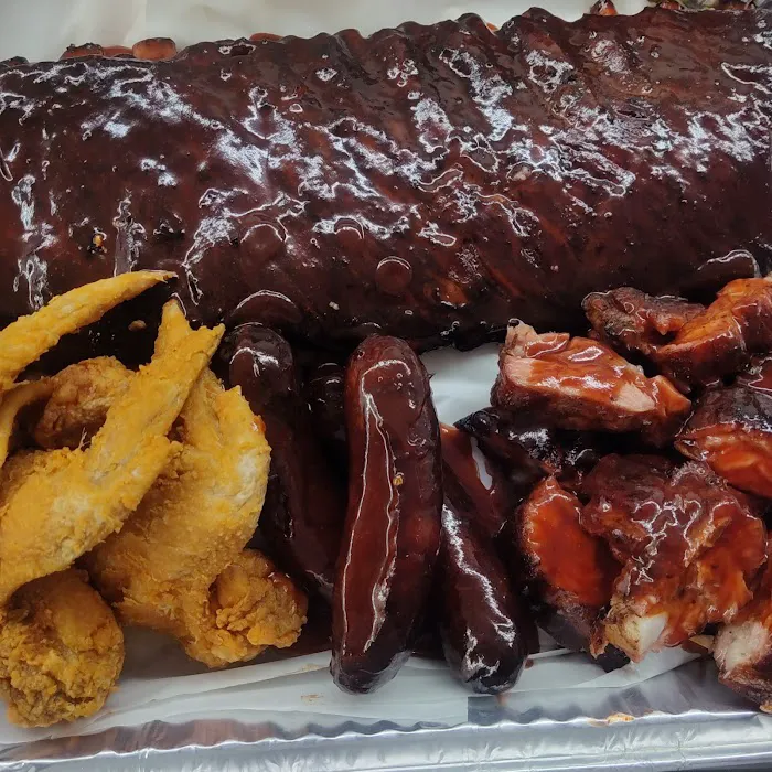 REGGIE'S BAR-B-Q Picture 4