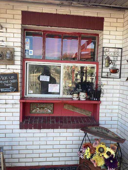 Old Station Sub Shop Picture 6