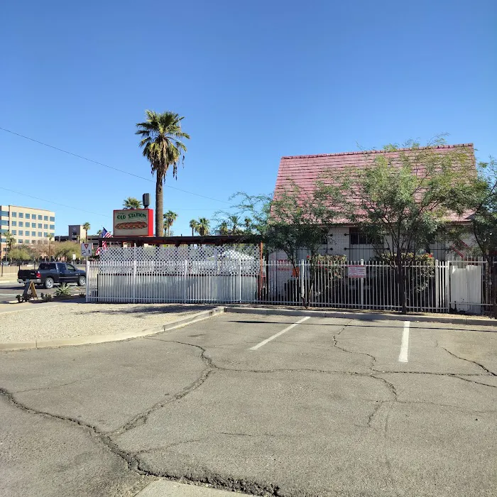 Old Station Sub Shop Picture 5