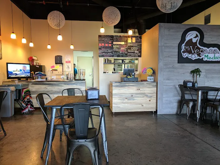 La Vegana Madre Picture 7
