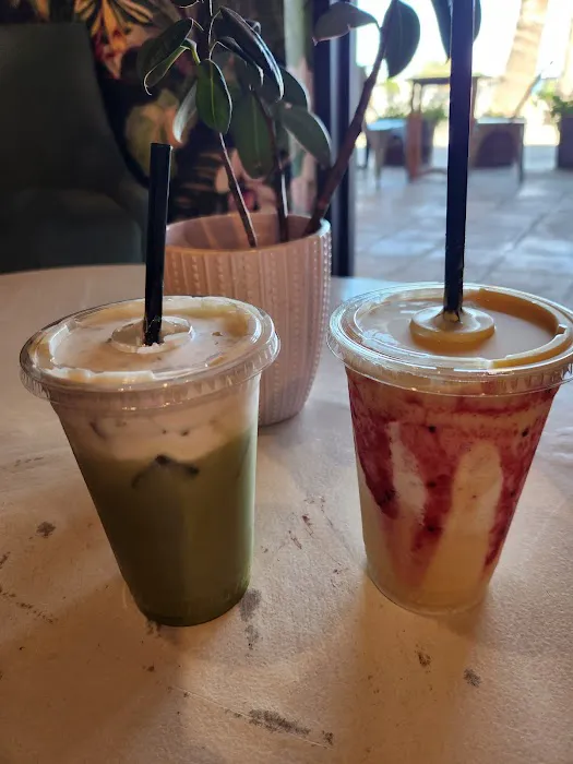 Goji Berry - Eatery & Bakery Picture 5