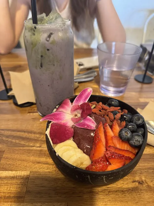 Goji Berry - Eatery & Bakery Picture 6