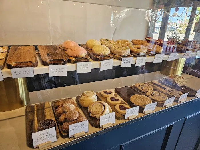 Goji Berry - Eatery & Bakery Picture 8