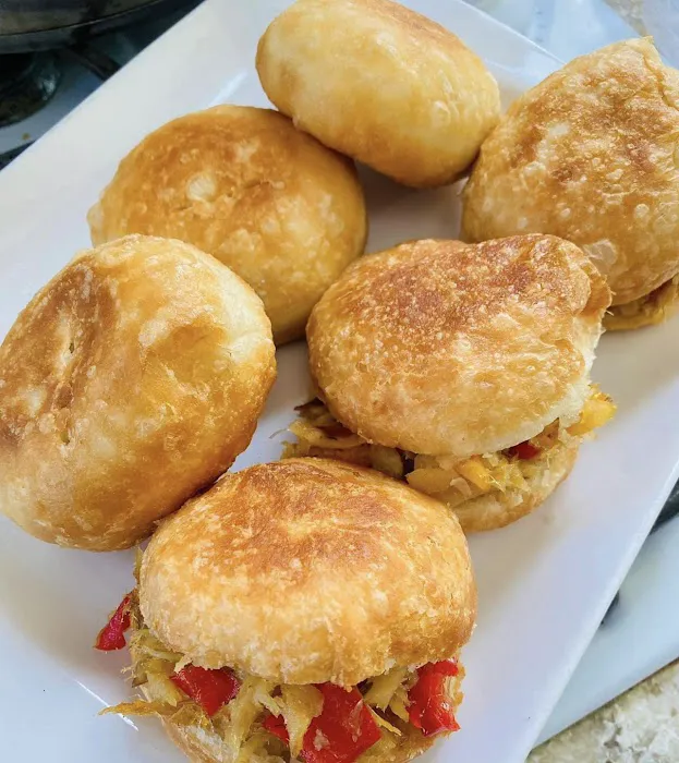 Mane-lan Kitchen Picture 8