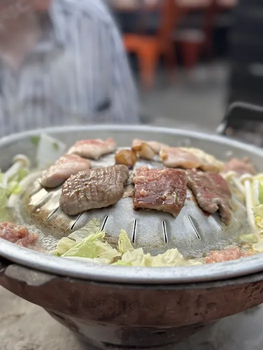 Mr. Baan's Bar and Mookata Picture 3