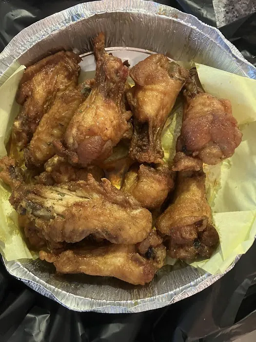 ATL Wings Roosevelt Row Picture 5