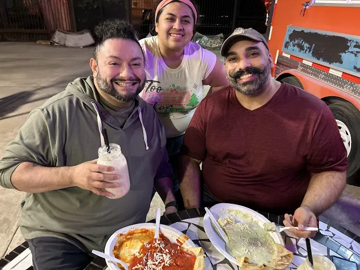 Sweet Dulce Barrio Picture 5