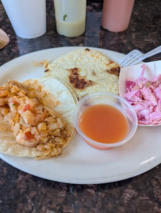 El Quiche Pupusas y Tacos #3 Picture 1