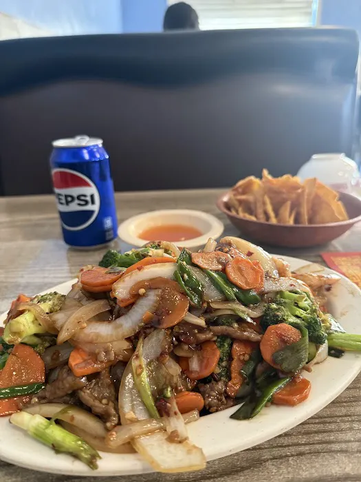 Wong's Chinese Dining Picture 2