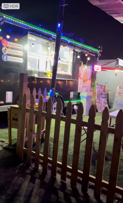 Playing with fire bbq & Wings Picture 1