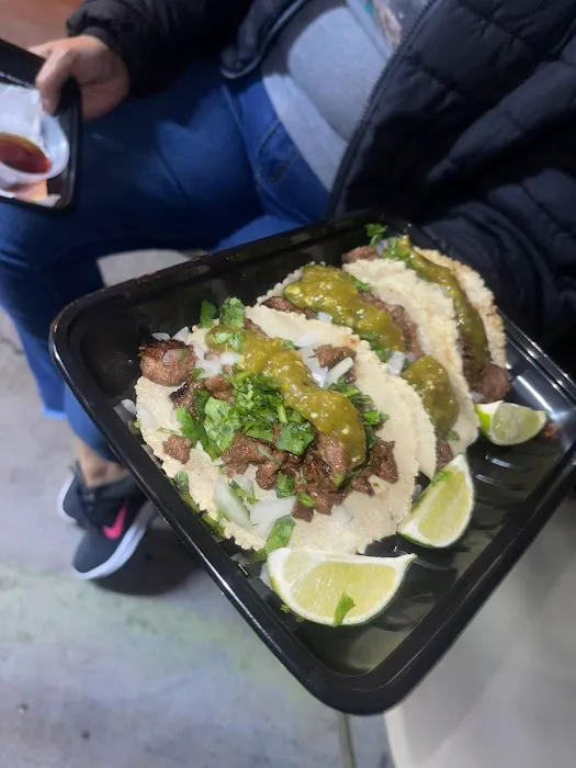 Playing with fire bbq & Wings Picture 10