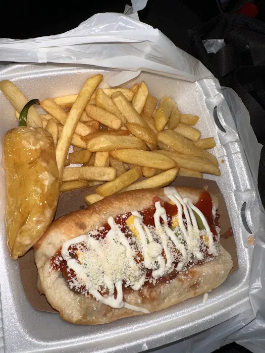 La Frontera 3 El Güero seafood hamburgers Picture 9