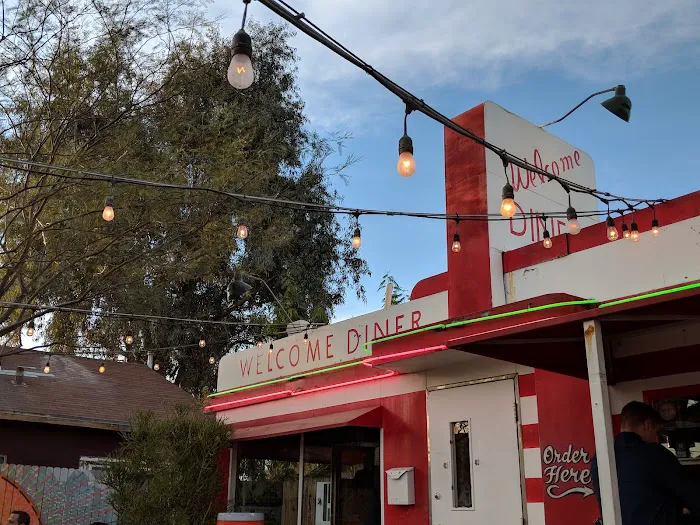Welcome Diner Picture 7